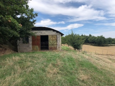 Foto Magazzino a Chiusdino di 358 m² in vendita