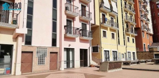Foto Negozio in via Sant'Antonio Abate s.n.c, Avellino di 36 m² in vendita