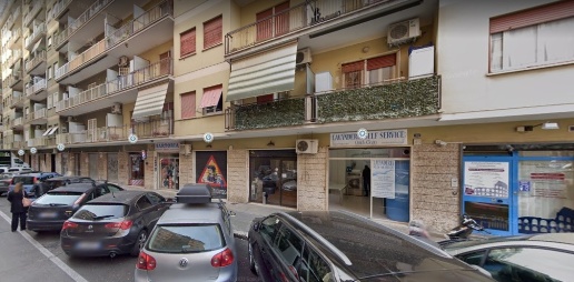 Foto Negozio in Via Guido Castelnuovo 39, Roma di 45 m² in affitto