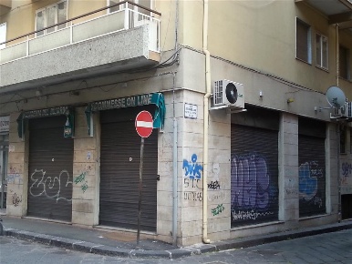 Foto Negozio in Via Giuseppe De Felice, Catania di 75 m² in affitto