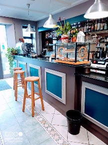 Foto Attività commerciale in PIAZZA BELTRAMI, Omegna Centro di 130 m²