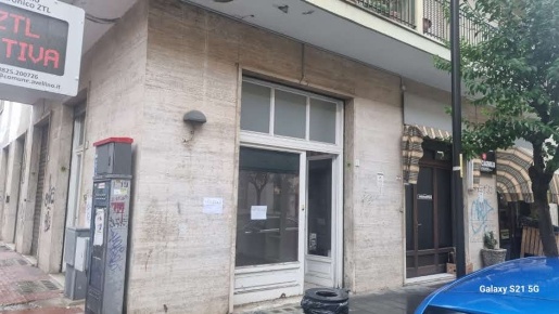 Foto Negozio in Corso Europa, Avellino di 50 m² con 1 locali in affitto