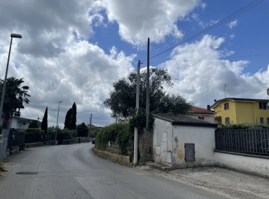 Foto Terreno edificabile in Via sopra grottole, Castel Morrone di 500 m²