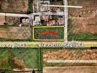 Foto Terreno agricolo in VIA PIETRO PAGLIUCA, Mondragone di 2360 m²