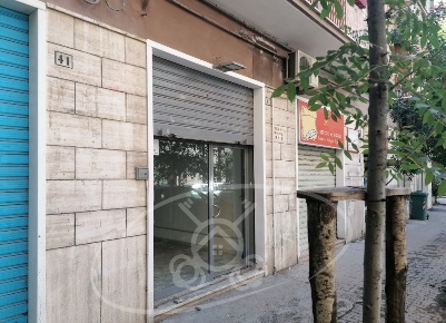 Foto Negozio in via Carlo Ciampitti 41/A, Foggia di 44 m² in affitto