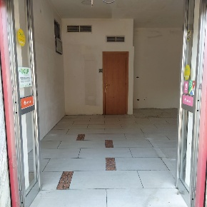 Foto Negozio in Corso Vittorio Emanuele 173, Acerra di 40 m² in affitto