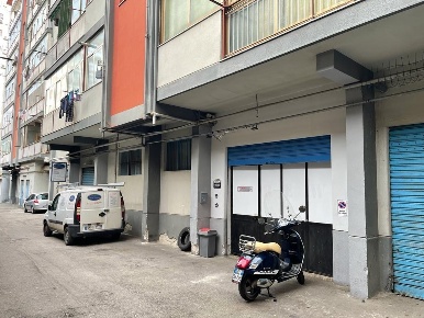 Foto Magazzino in VIA SVIZZERA, Palermo Strasburgo - Belgio di 90 m²