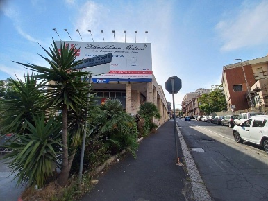 Foto Ufficio in Via cifali 1, Catania Cibali di 330 m² con 10 locali