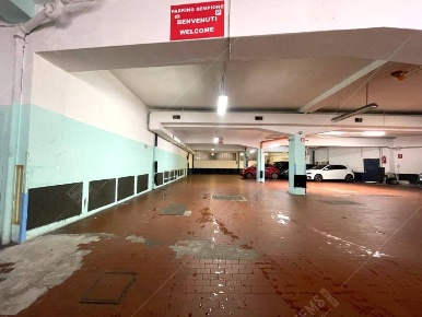 Foto Attività commerciale in Via Francesco Ferrucci - Milano, Milano