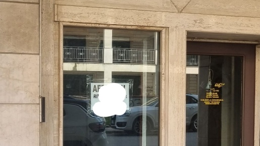 Foto Negozio in via campane, Avellino di 40 m² in affitto