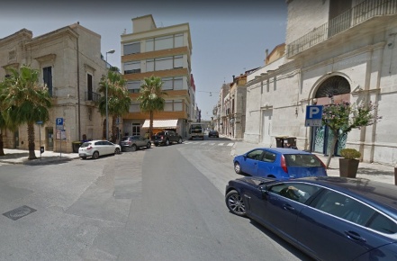 Foto Negozio a Ruvo di Puglia di 210 m² con 6 locali in affitto