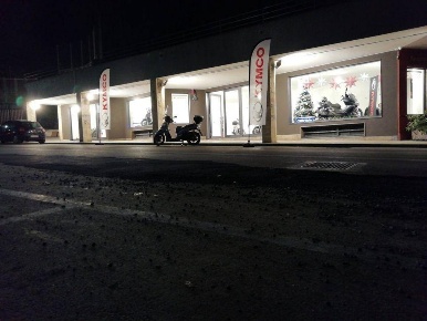 Foto Negozio in viale mario rapisardi 22 24 26, Catania Cibali di 508 m²
