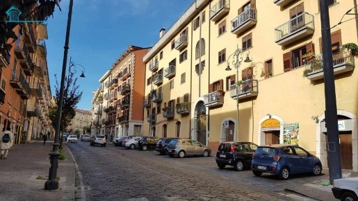 Foto Negozio in corso Umberto I s.n.c, Avellino di 37 m² in vendita