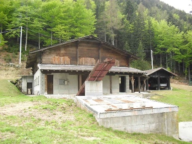 Foto Negozio in LOC.MOTTA, Macugnaga Staffa di 7000 m² con 10 locali