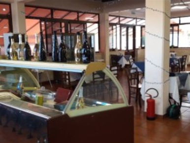 Foto Attività commerciale in Monte Tauro, Augusta di 1060 m² con 5 locali