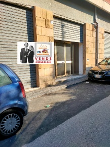 Foto Magazzino in via teatro, Giarre di 301 m² in affitto