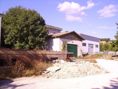 Foto Capannone industriale in via Giovanni Falcone 6, Tolentino in vendita