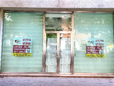 Foto Negozio in Via Terrasanta, Palermo Notarbartolo - Sciuti di 220 m²