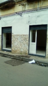 Foto Negozio in via Crucis 21, Sant'Antimo di 45 m² in affitto