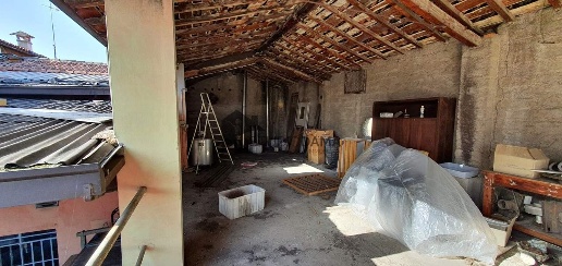 Foto Rustico in piazza San Martino 1, Moniga del Garda di 520 m² in vendita