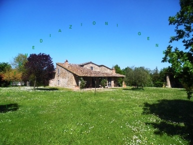 Foto Rustico in PIAZZA 4 NOVEMBRE 4, Barberino di Mugello Galliano