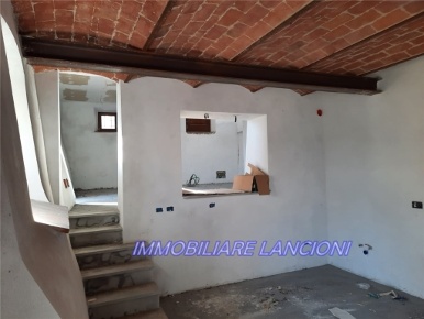 Foto Rustico in TRIOZZI, Scandicci Centro di 135 m² con 4 locali in vendita