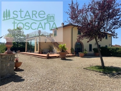 Foto Rustico in VIA SAN MICHELE 4, Scandicci di 300 m² con 8 locali