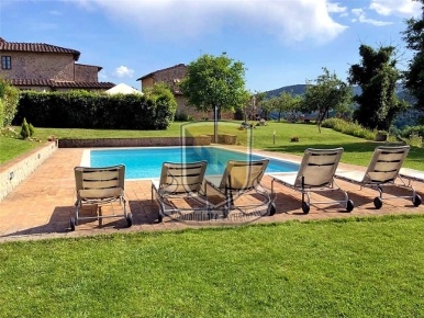 Foto Rustico in SOVICILLE, Sovicille di 120 m² con 6 locali in vendita