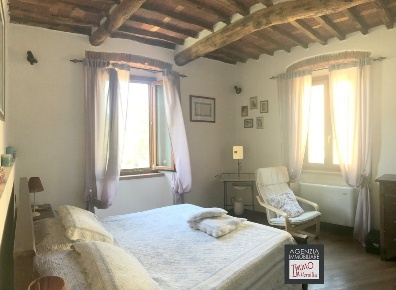 Foto Rustico in Via Sarzanese, Massarosa Bozzano, Quiesa di 230 m²