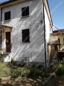 Foto Rustico a Tromello Centro di 120 m² con 4 locali in vendita