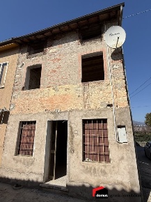 Foto Rustico a Marano Vicentino Centro di 160 m² con 3 locali in vendita