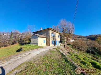 Foto Rustico a Bagnone Groppo di 179 m² con 5 locali in vendita