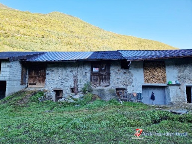 Foto Rustico in Via Perlongo, Malonno di 55 m² con 2 locali in vendita