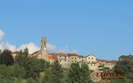 Foto Rustico in Via Santa Maria, Filattiera Centro di 115 m² con 7 locali