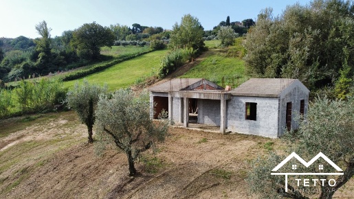 Foto Rustico in Vocabolo Castagna, Forano di 260 m² con 4 locali in vendita