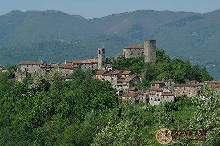 Foto Rustico in via fuori le mura, Bagnone di 85 m² con 4 locali in vendita