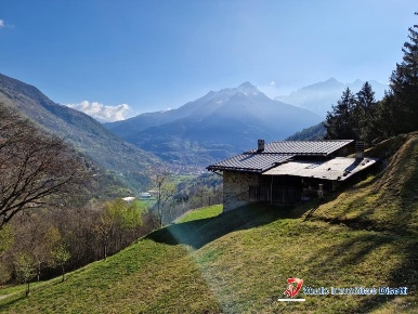 Foto Rustico in Località Mezzullo, Edolo Gas di 140 m² con 3 locali