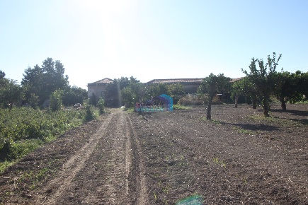 Foto Rustico a Giardini-Naxos di 54 m² con 4 locali in vendita
