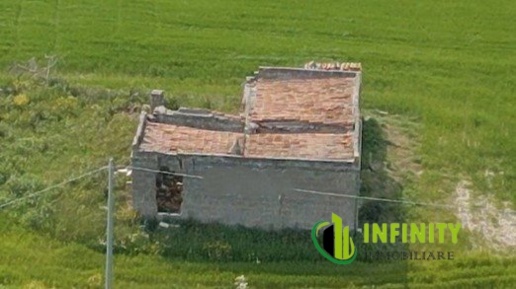 Foto Rustico in ss7, Matera di 150 m² con 1 locali in vendita