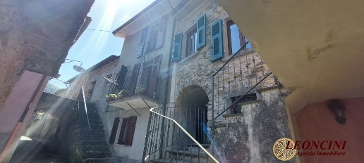 Foto Rustico in Via Lusana, Bagnone di 95 m² con 3 locali in vendita