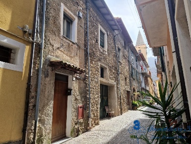 Foto Rustico in VICO SANTA CATERINA, Villanova d'Albenga Centro di 166 m²