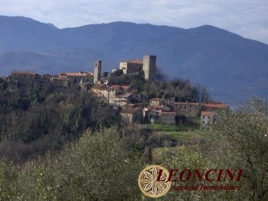 Foto Rustico in Castiglione 43, Bagnone di 75 m² con 5 locali in vendita