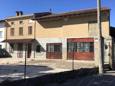 Foto Rustico a Casei Gerola Casei di 140 m² con 5 locali in vendita