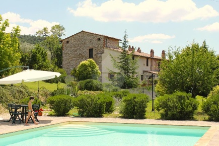 Foto Rustico in VIA SALIMBENI 25, Corciano di 440 m² con 11 locali