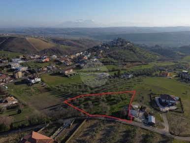 Foto Rustico in Strada Fonte Paterno I, Elice di 66 m² con 4 locali