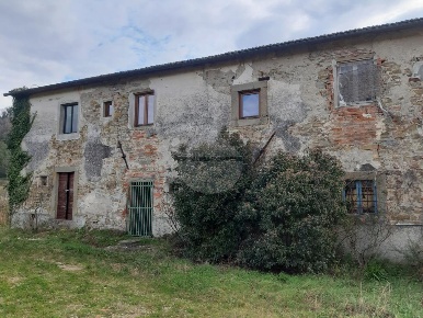 Foto Rustico in Via del Palagio in Colognole, Pontassieve di 255 m²