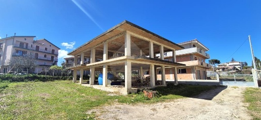 Foto Rustico in Genovese Giuseppe, Filandari di 408 m² con 11 locali