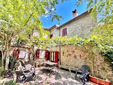 Foto Rustico in VIA CASONE, Montefiascone di 80 m² in vendita