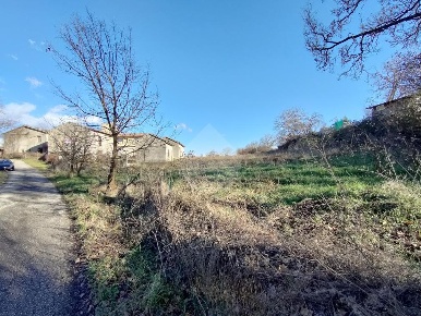 Foto Rustico in COLLEVERDE, L'Aquila Bellavista - Pianola di 500 m²