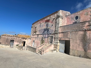 Foto Rustico in Contrada Sant'Icono, Ragusa Conservatore - San Giacomo